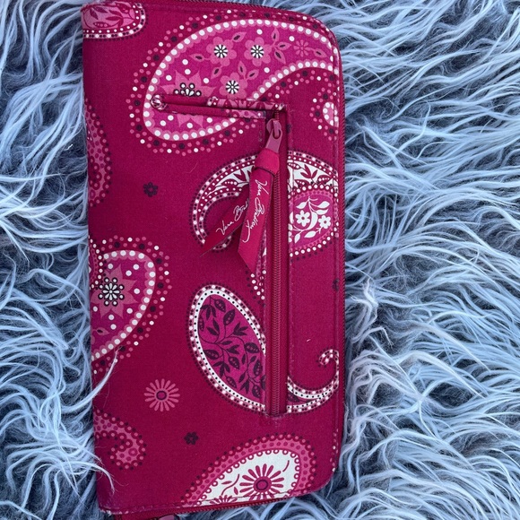 Vera Bradley RETIRED PATTERN Medium Tote Mesa Red Paisley Shoulder Bag wallet - Picture 3 of 8